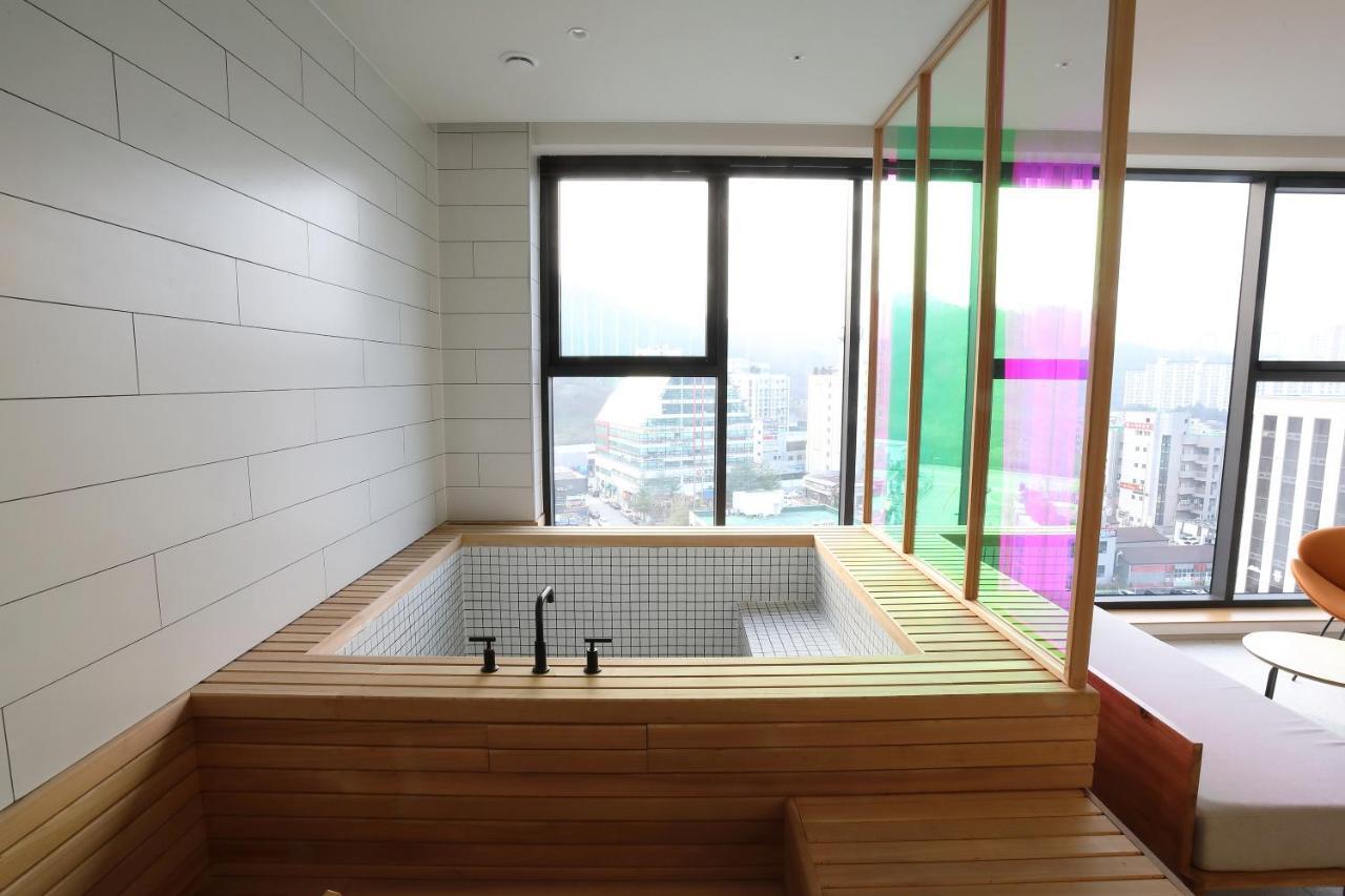 Orchid Hotel ウォンジュ エクステリア 写真